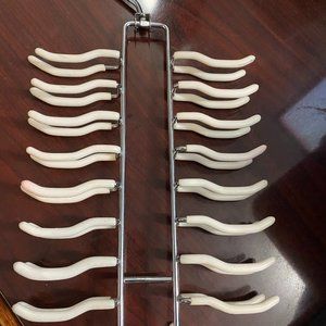 Used in Good Shape Tie / Belt Hanger Metal / Vinyl